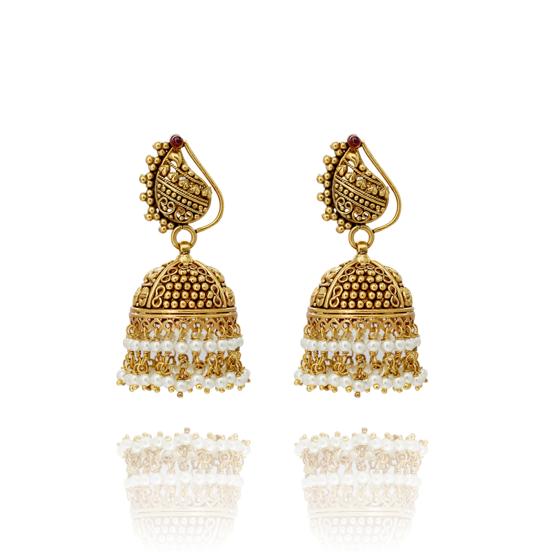 EARRINGS:- 92.5 STERLING SILVER GOLD PLATED WITH, PINK ONYX AND FRESH WATER PEARLS.