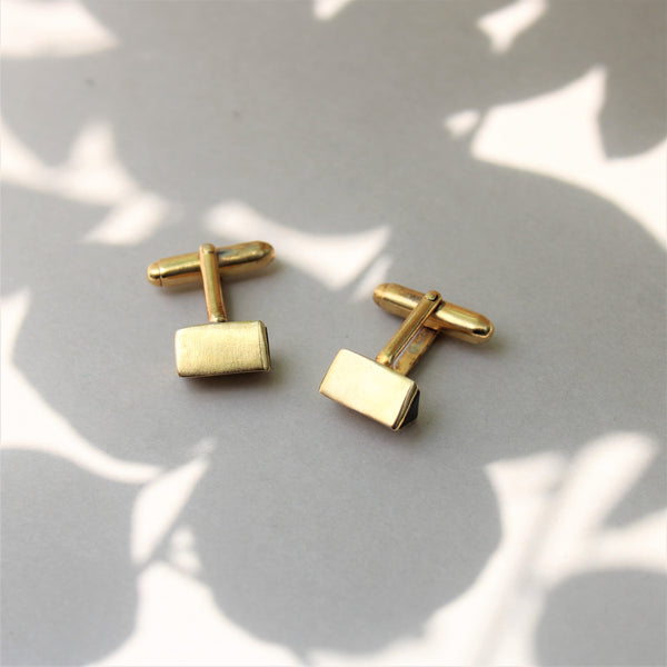 CUFFLINKS:- 92.5 STERLING SILVER, GOLD PLATED WITH LAPIS.
