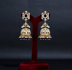 EARRING IN 92.5 STERLING SILVER WITH 18KT GOLD PLATED AND KUNDAN WITH ZIRCONIA AND BLUE ONYX STONES