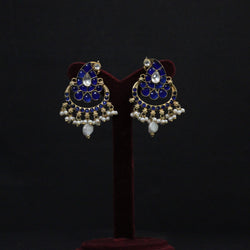 EARRINGS:- 92.5 STERLING SILVER, GOLD PLATED WITH KUNDAN BLUE ONYX AND CULTURED & FRESH WATER PEARLS.