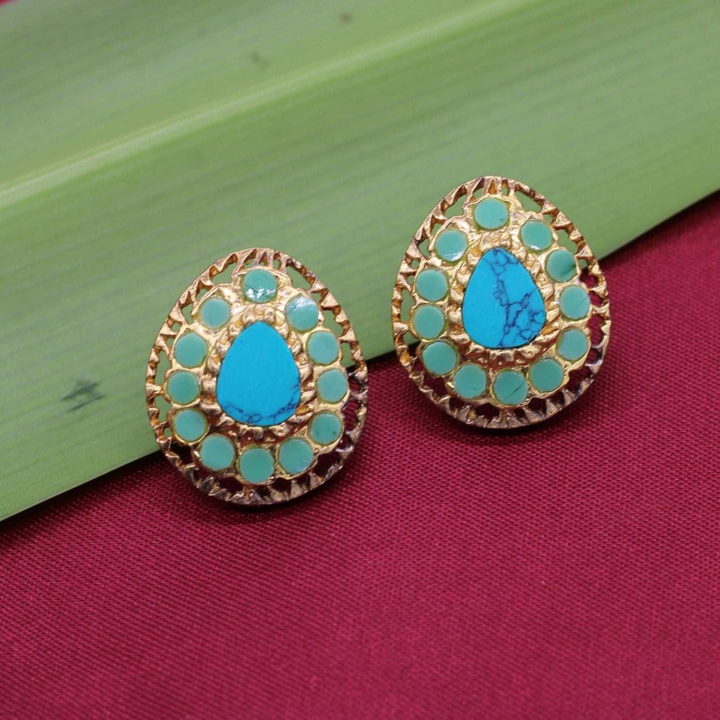 EARRINGS in 92.5 STERLING SILVER WITH Turquoise stones