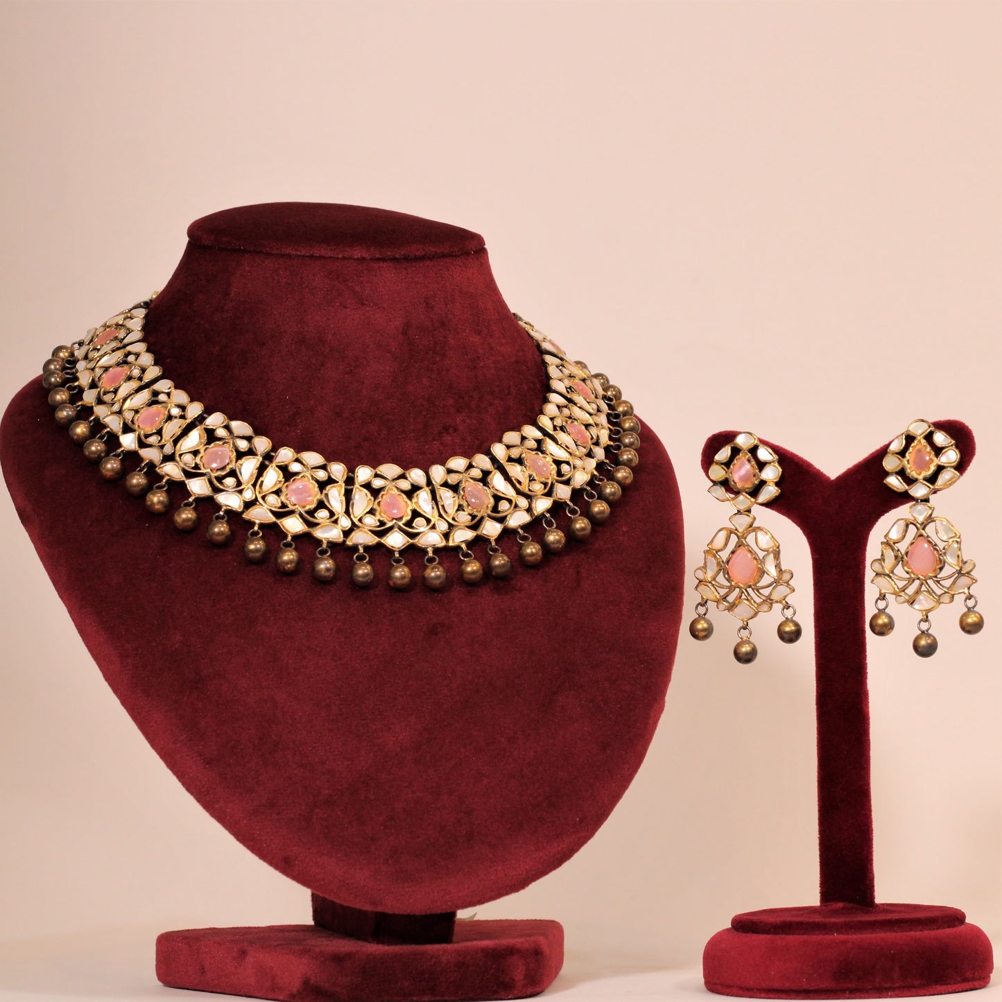 NECKLACE AND EARRING IN  92.5 STERLING SILVER IN GOLD PLATED WITH MOTHER OF PEARLS AND SUN stones
