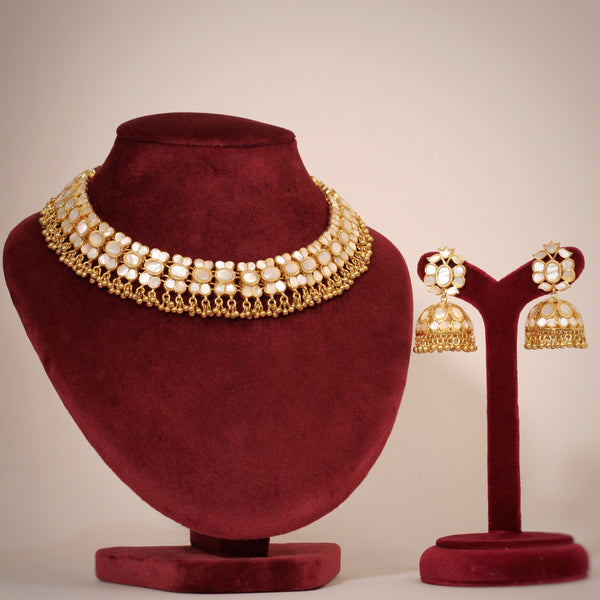 NECKLACE AND EARRING IN 92.5 STERLING SILVER WITH GOLD PLATED AND  MOTHER OF PEARLS STONES
