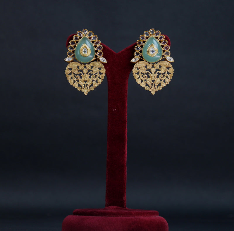 EARRINGS IN 92.5 STERLING SILVER, GOLD PLATED in  KUNDAN and  AQUA-CHALCEDONY.
